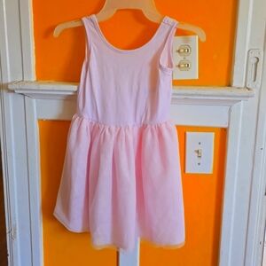 Girls 5T Old Navy pink tulle dress.